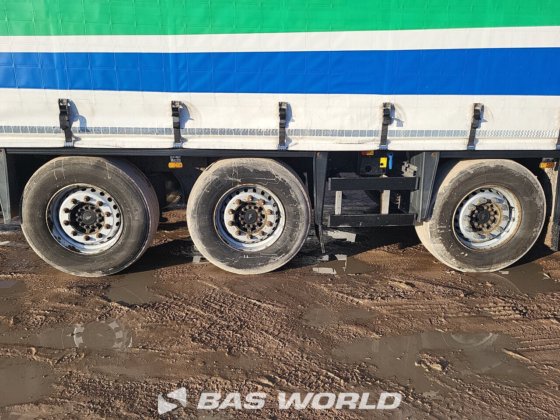 施密茨窗帘边半挂车