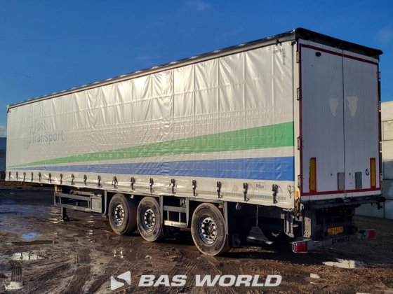 施密茨窗帘边半挂车