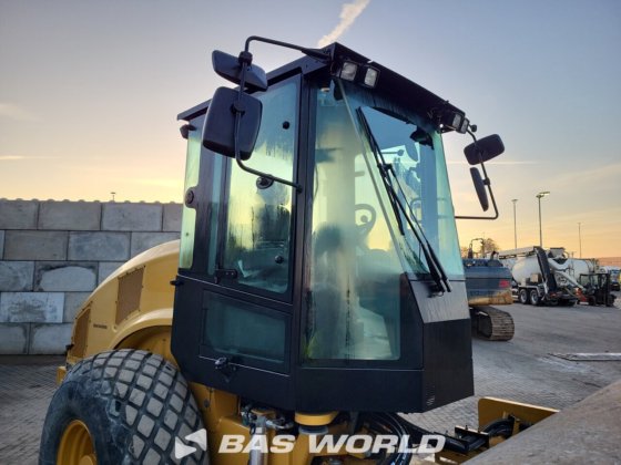 卡特彼勒 CS66 B 单钢轮压路机