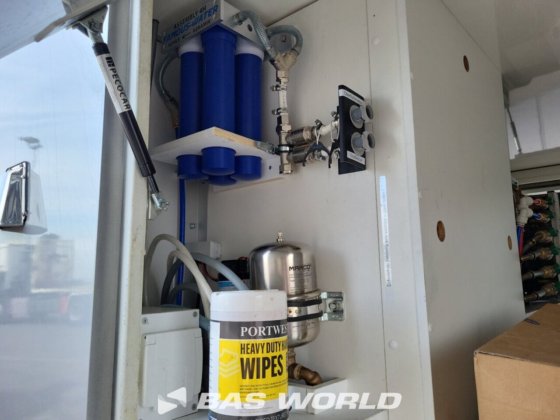 太脱拉8X8露营车