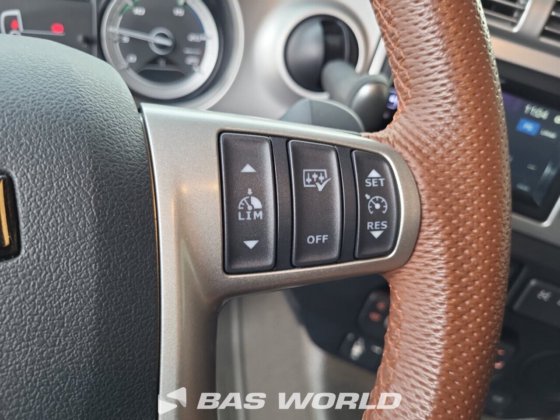 太脱拉8X8露营车