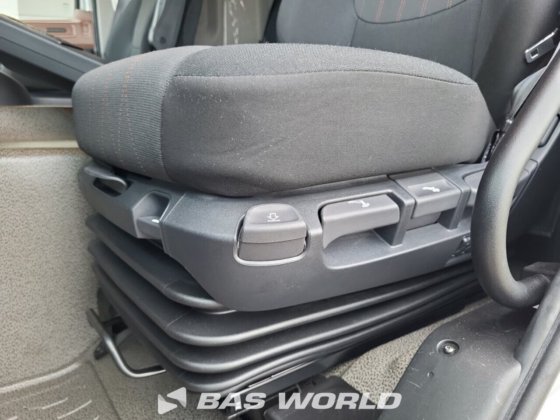 太脱拉8X8露营车