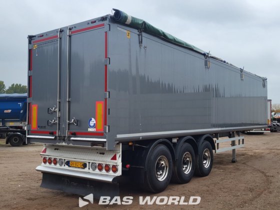 クレーカー・ウォーキング・フロア