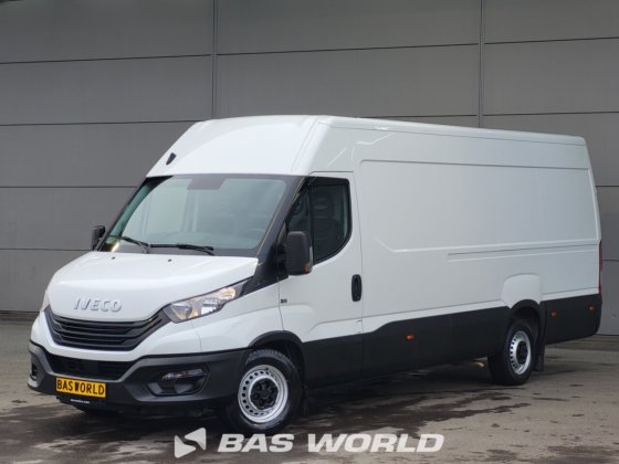 依维柯 Daily 35S16 封闭箱式货车