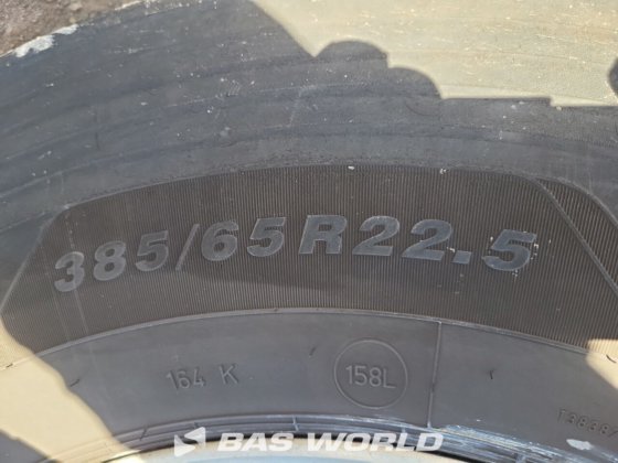 ターボス・フート サイロ セミトレーラー