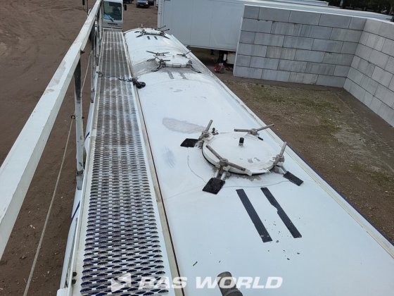 ターボス・フート サイロ セミトレーラー