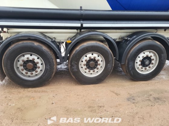 ターボス・フート サイロ セミトレーラー