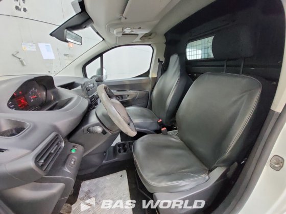 プジョー パートナー 75PK クローズドボックスバン