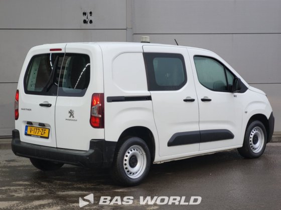 标致 Partner 75PK 封闭式厢式货车