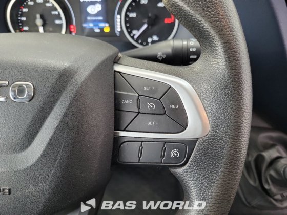 イヴェコ・デイリー 35S14 クローズド・ボックス・バン