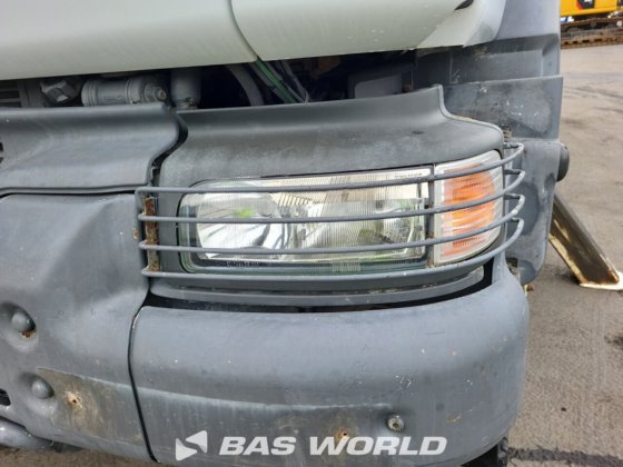 ルノー 8X4 メクボ コンクリートミキサートラック