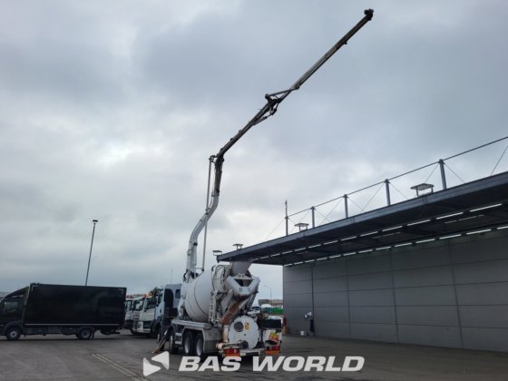 ルノー 8X4 メクボ コンクリートミキサートラック