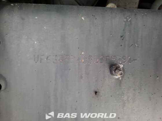 ルノー 8X4 メクボ コンクリートミキサートラック