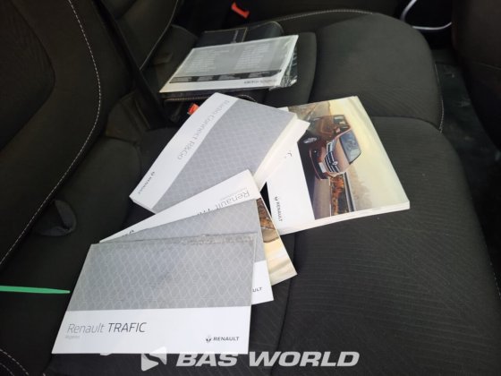 雷诺 Trafic 120pk 封闭箱式货车