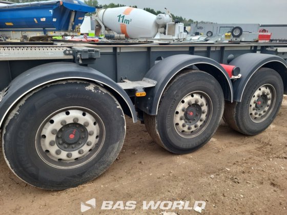 ヴァンフール・コンテナ・シャーシ