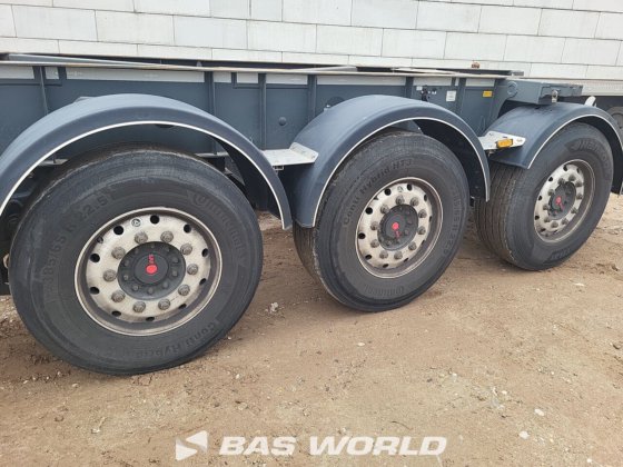 ヴァンフール・コンテナ・シャーシ