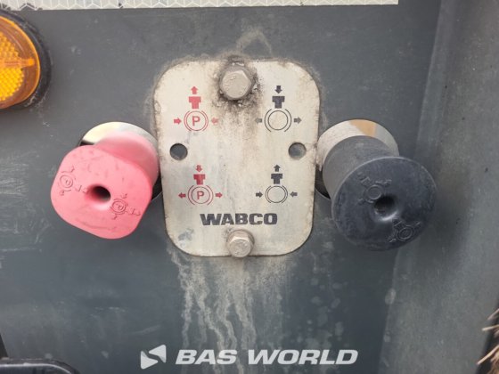 ヴァンフール・コンテナ・シャーシ