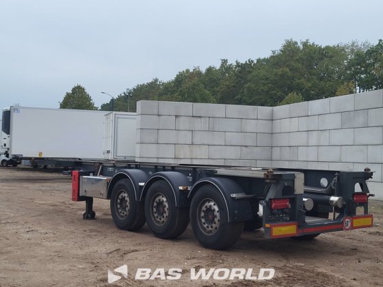 ヴァンフール・コンテナ・シャーシ