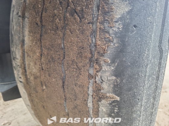 ヴァンフール・コンテナ・シャーシ