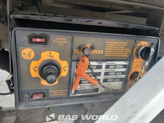 メルセデス・アテゴ 816 4X2 ジョンカー ボックスボディトラック