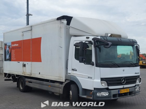メルセデス・アテゴ 816 4X2 ジョンカー ボックスボディトラック