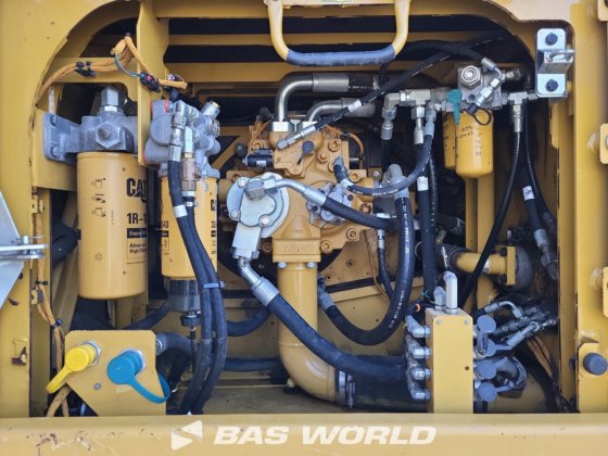 キャタピラー 336 E L クローラーショベル