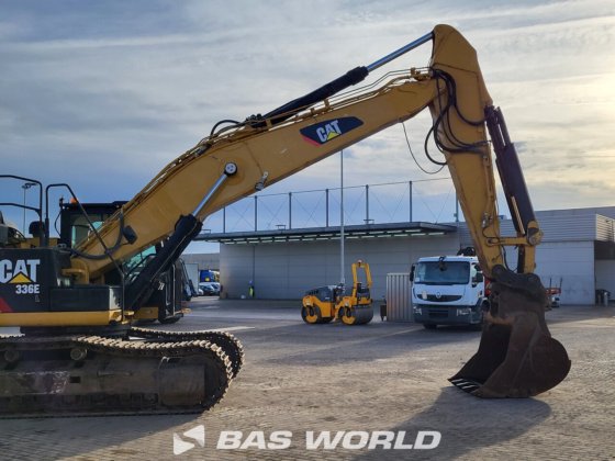 キャタピラー 336 E L クローラーショベル