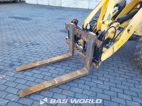 洋马V120轮式装载机