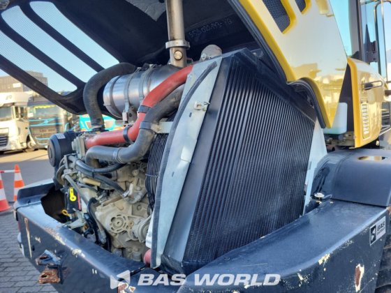 洋马V120轮式装载机