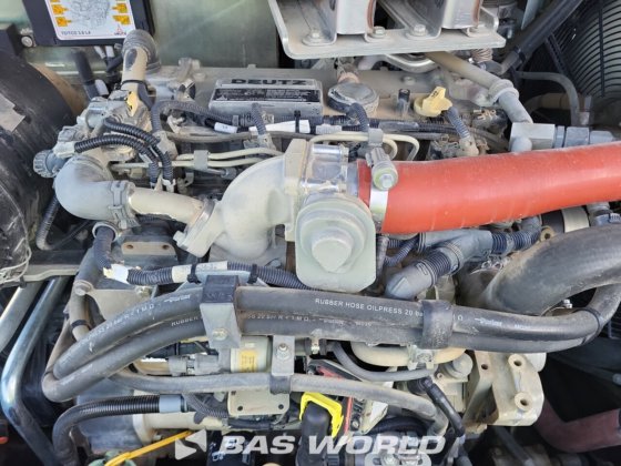 洋马V120轮式装载机