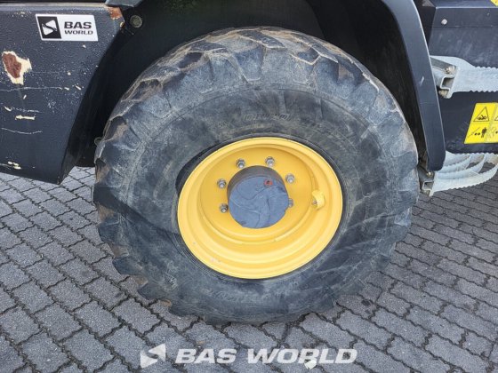 洋马V120轮式装载机