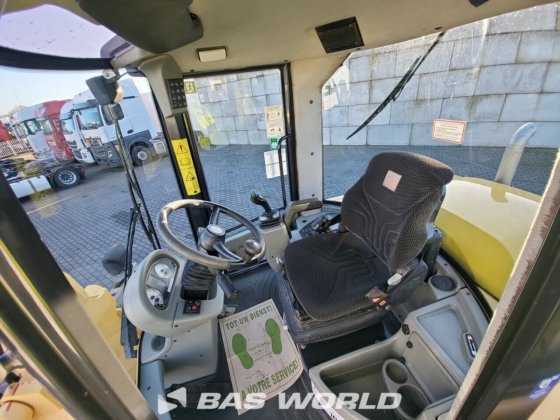 洋马V120轮式装载机