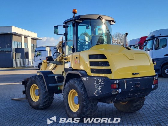 洋马V120轮式装载机