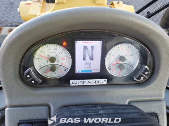 洋马V120轮式装载机