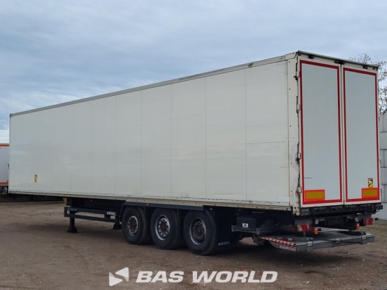 柯格尔封闭箱式半拖车