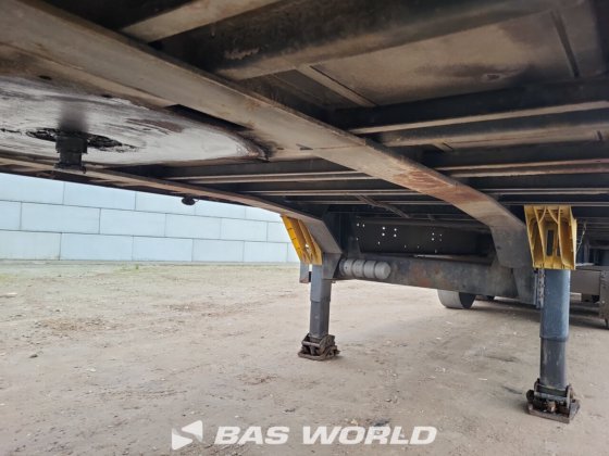 柯格尔封闭箱式半拖车