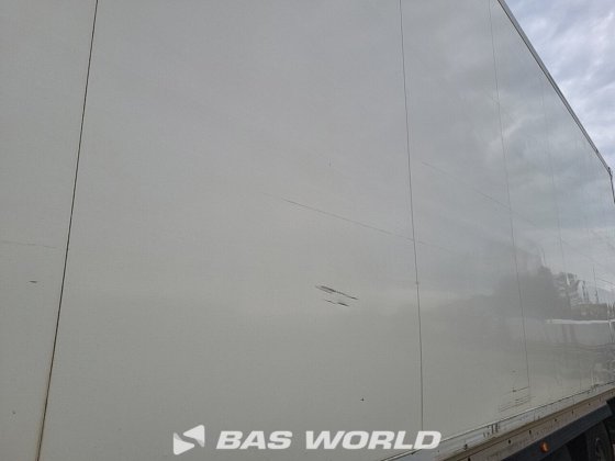 柯格尔封闭箱式半拖车