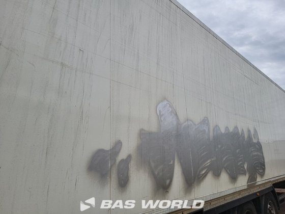 柯格尔封闭箱式半拖车