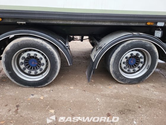 Van Eck Refrigerated Semi-Trailer