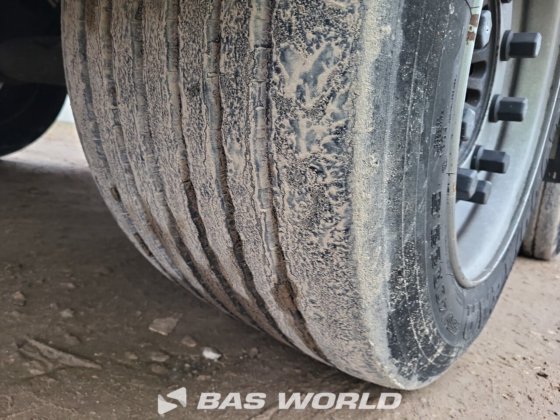 Van Eck Refrigerated Semi-Trailer