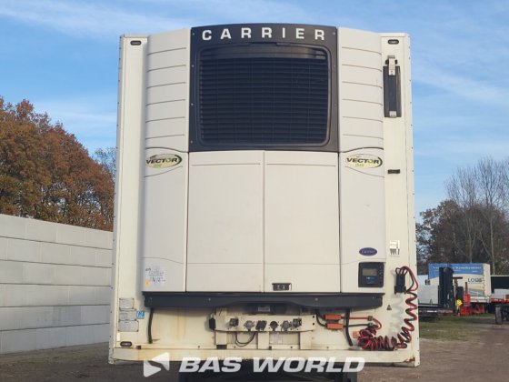 Schmitz Carrier Vector 1550 冷藏半挂车