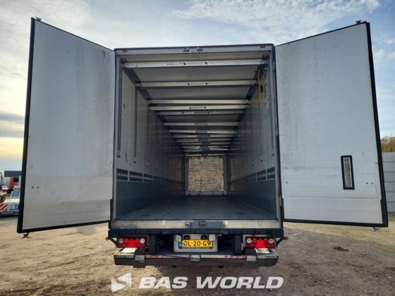 Schmitz Carrier Vector 1550 冷藏半挂车