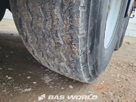 ナルコ冷蔵セミトレーラー