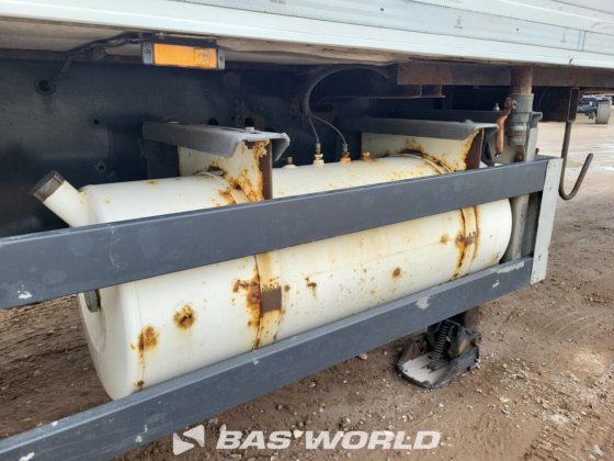 ナルコ冷蔵セミトレーラー