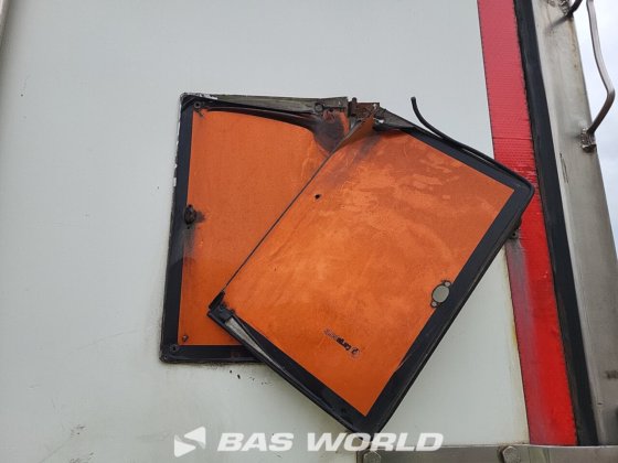 ナルコ冷蔵セミトレーラー