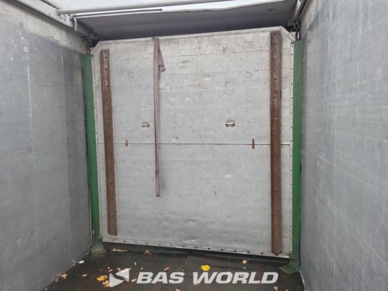 クナペン・ウォーキング・フロア