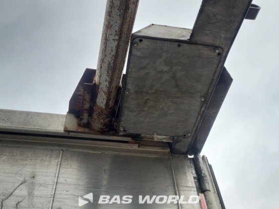 クナペン・ウォーキング・フロア