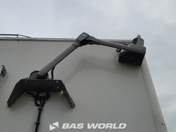 クナペン・ウォーキング・フロア