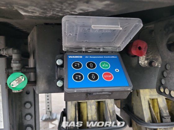 クナペン・ウォーキング・フロア