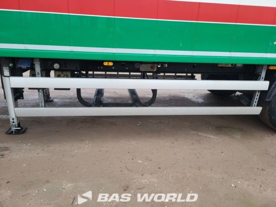 クナペン・ウォーキング・フロア